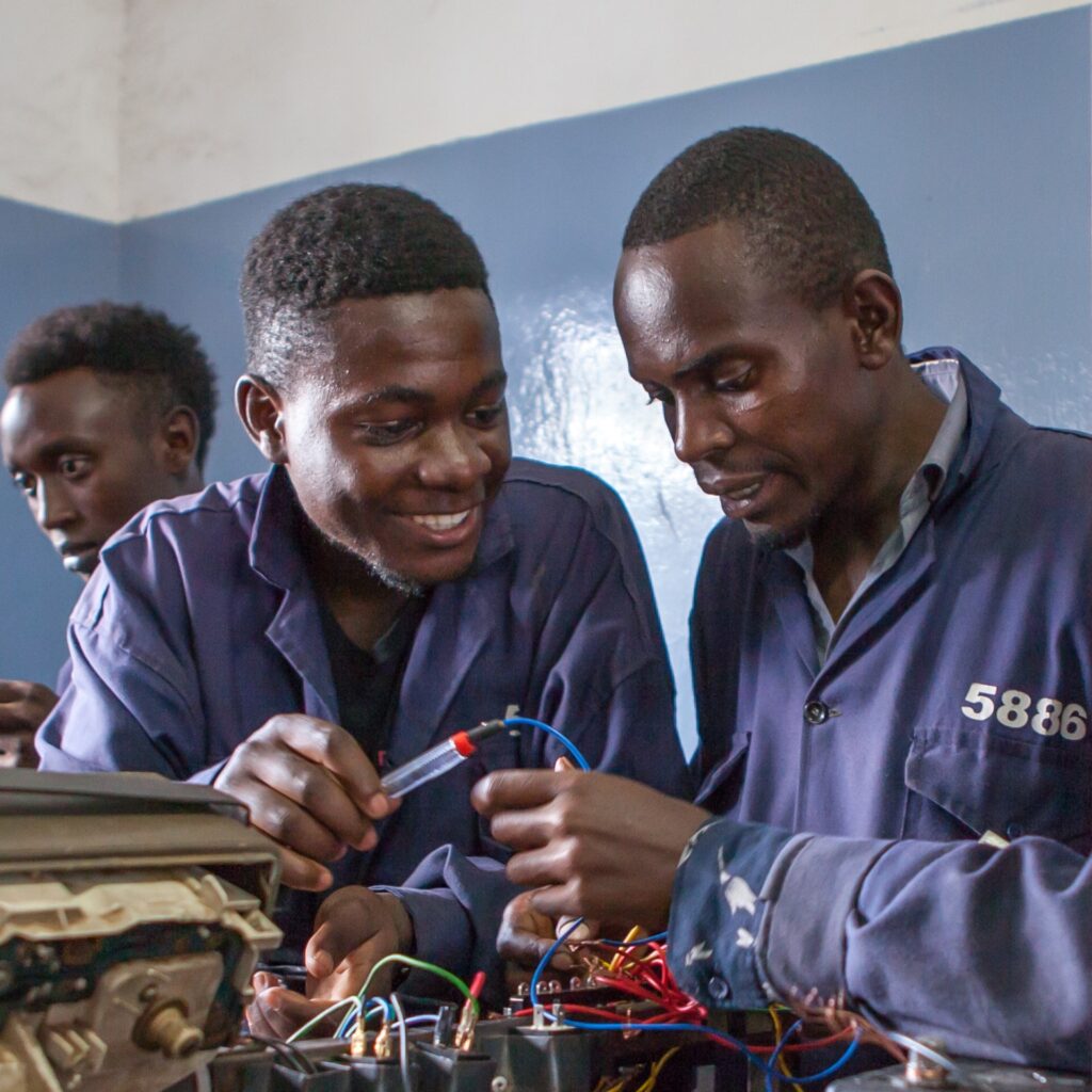 kenia skills youth jongeren monteur